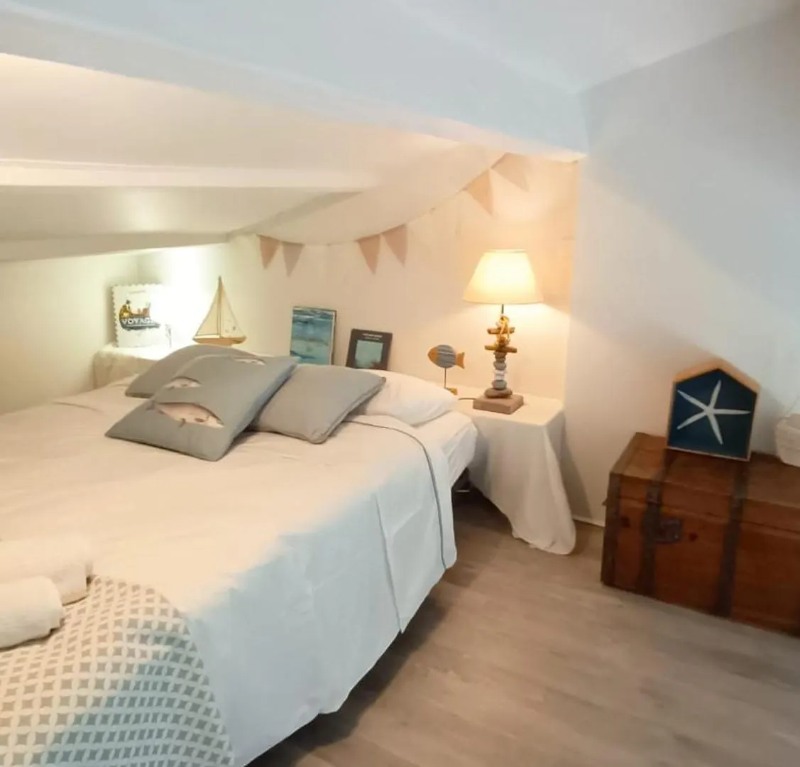 Bleu D' Azur, 4 Pers Vue Mer, Gare Et Coeur De Ville 20Mn A Pied Saint-Raphael  Apartment Saint-Raphael (Var)